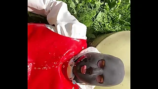 Regnt&oslash;y og Piss